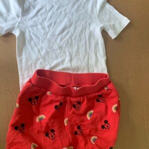 Hanna Andersson Tee and Red Mickey Mouse Shorts Set 110 5 Disney bundle summer